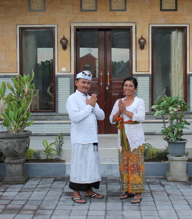 Wijaya Guesthouse Canggu Екстериор снимка