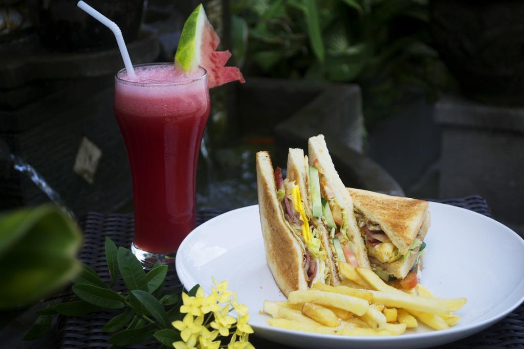 Wijaya Guesthouse Canggu Екстериор снимка
